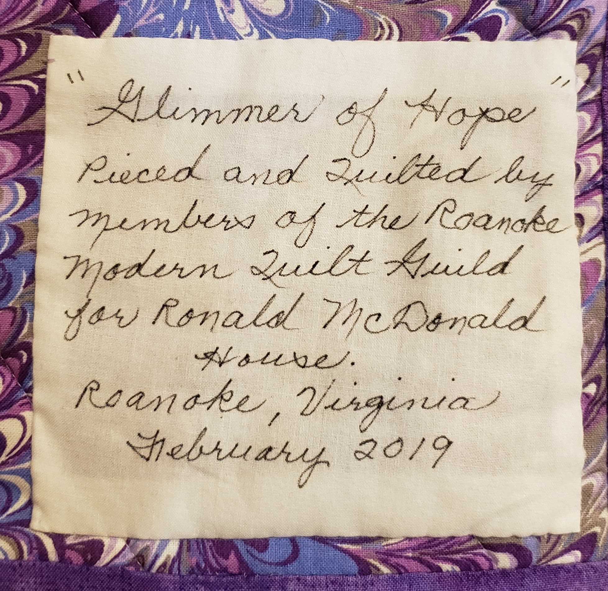 Handwritten dedication of quilt: 